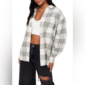 Levi’s Davy Plaid Flannel Button Down Long Sleeve Shirt Size Small Women’s